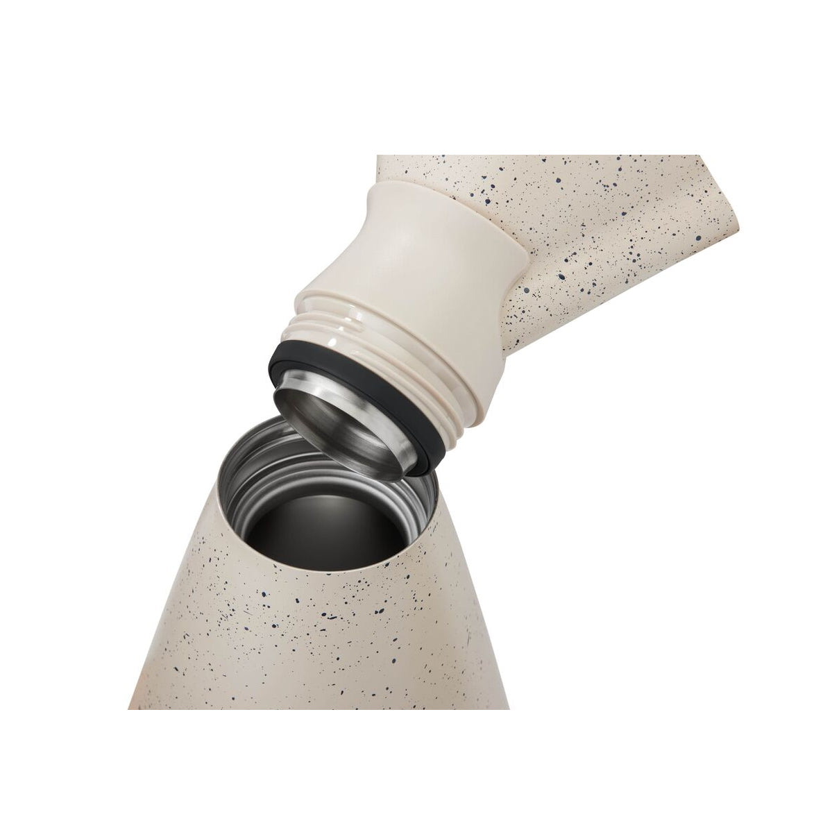 new-standard-carafe-t7 WebPDP-33oz_New_Standard_Carafe_Desert_Tan_Speckle_Studio__CAR1SVOS224_45_Top_Staged.jpg