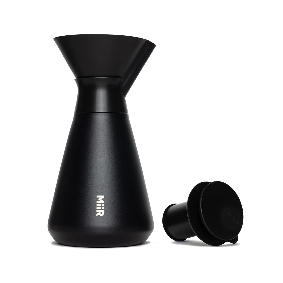 new-standard-carafe-t7 WebPDP-Carafe_Black_Studio_0722_Front_Lid_Staged__CAR1SVOS002.jpg