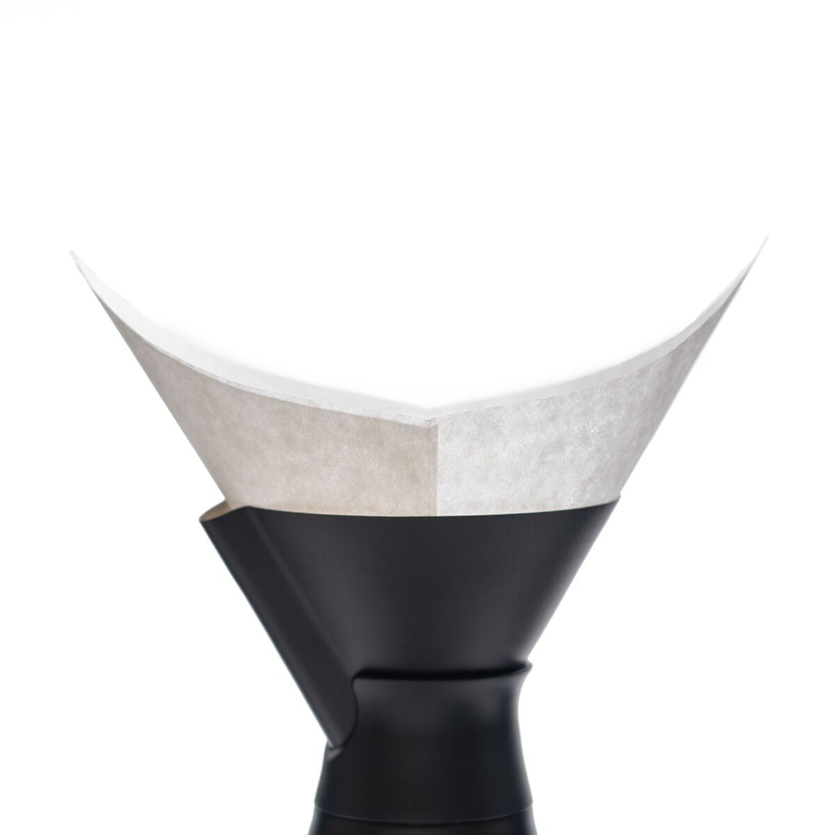 new-standard-carafe-coffee-filters-x2 WebPDP-NSCarafeCoffeeFilters_Studio_0223_InUse__CAF1PN00001.jpg