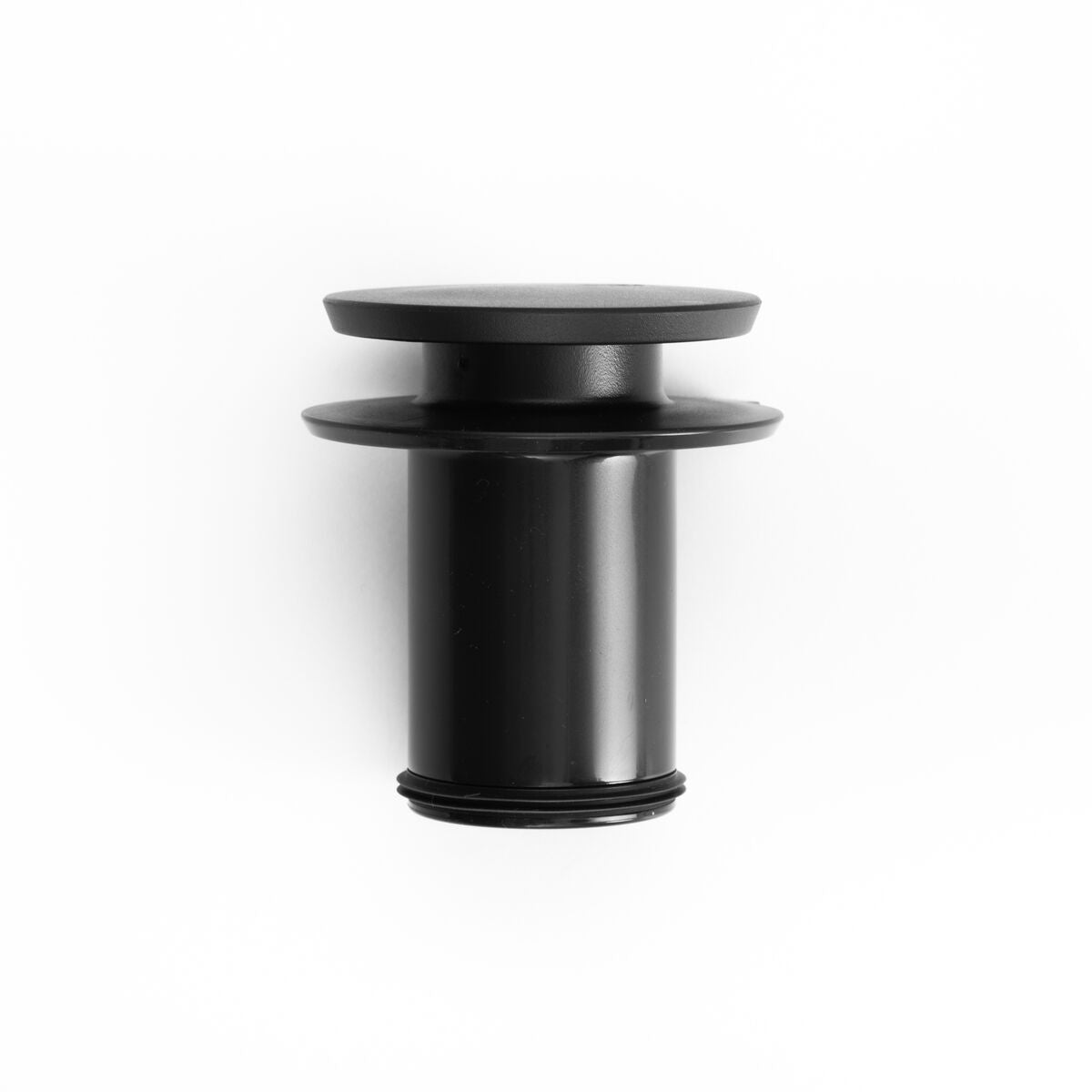 new-standard-carafe-t7 WebPDP-PolishedStainlessCarafe_33oz_SS_StudioX207182024_Lid__CAR1SVOS005.jpg