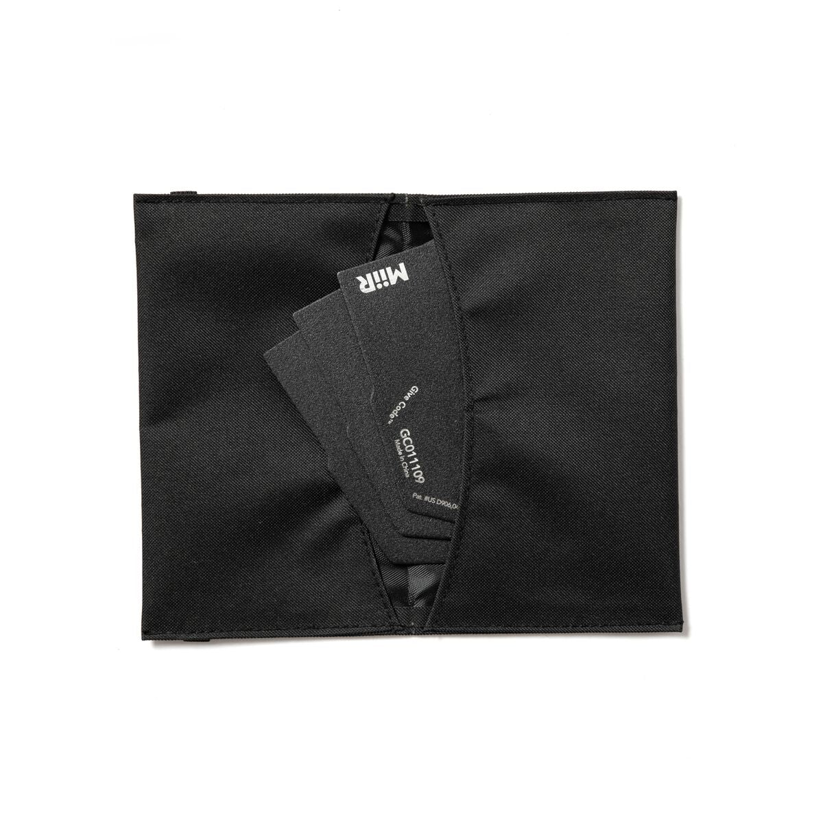 pourigami-z1 WebPDP-Pourigami_Black_Case__POG2SN00002_Studio_Open.jpg